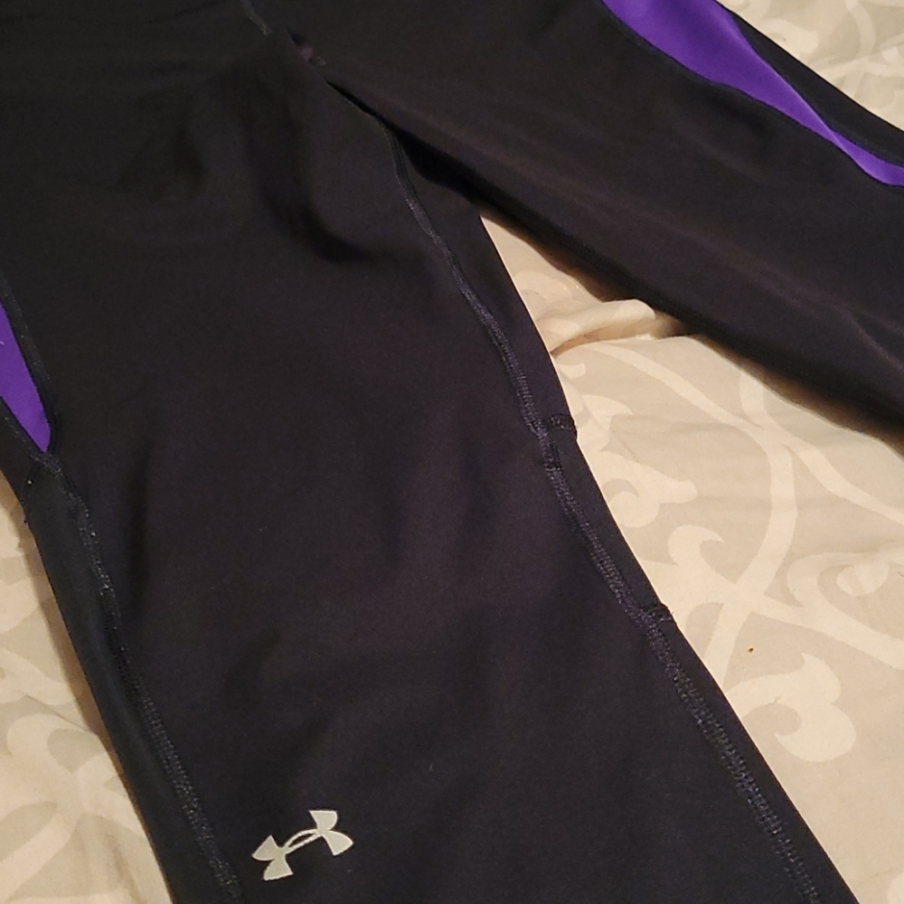 Womens Under Armour capris